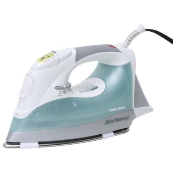 black and decker digital advantage iron